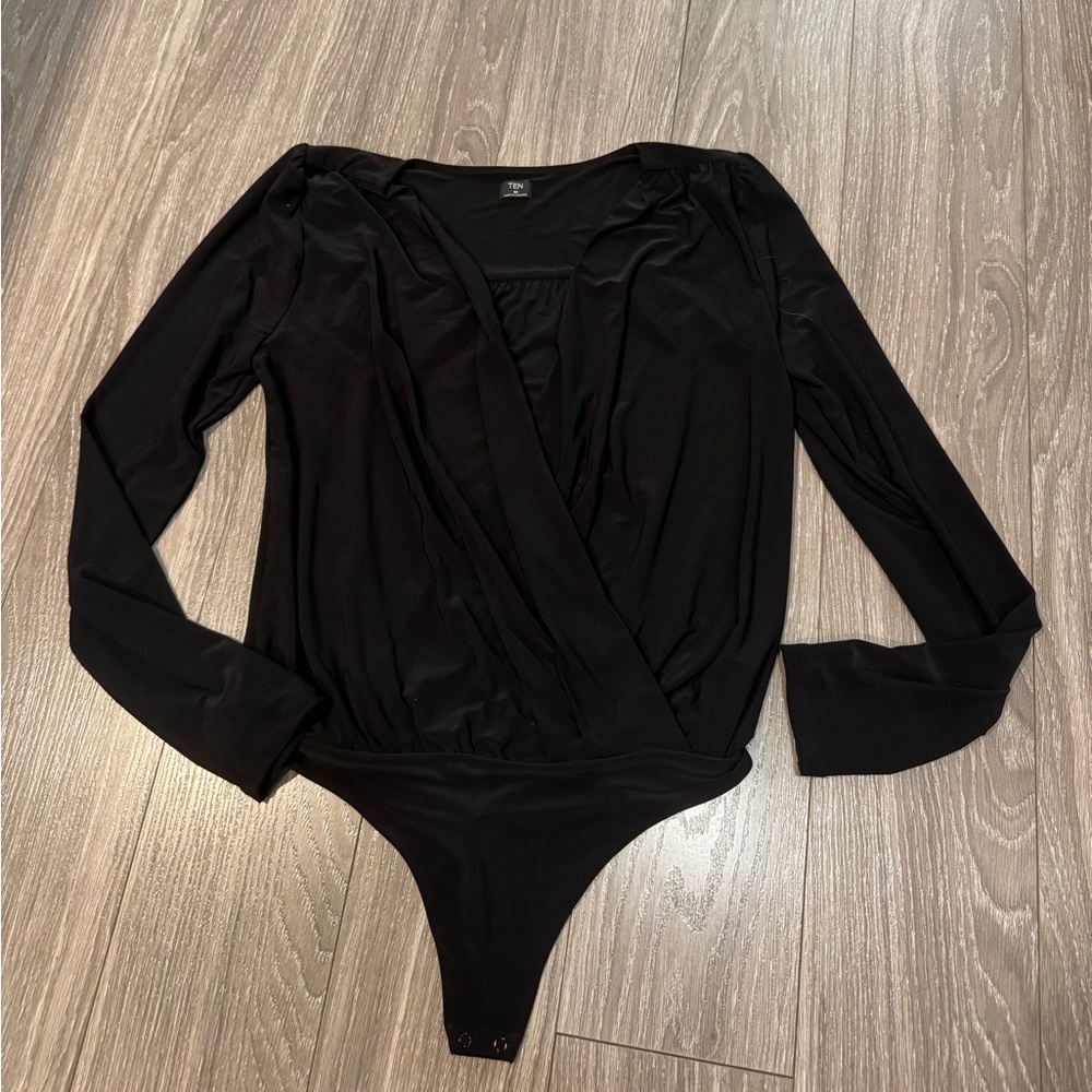 Aritzia crossover bodysuit